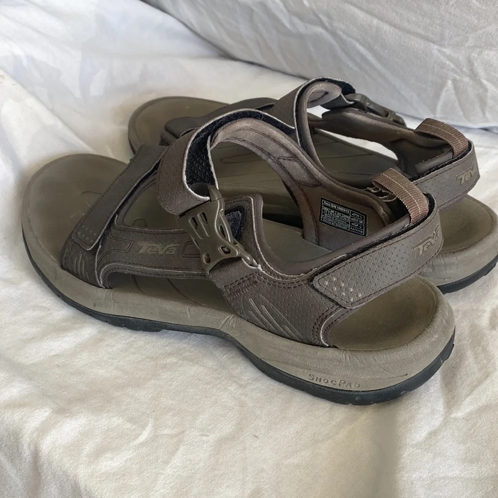 Men’s Teva Sandals Size 11